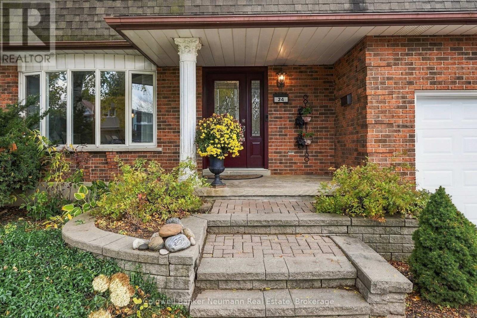 34 Kron Drive, Guelph, Ontario  N1G 3B5 - Photo 3 - X14080796