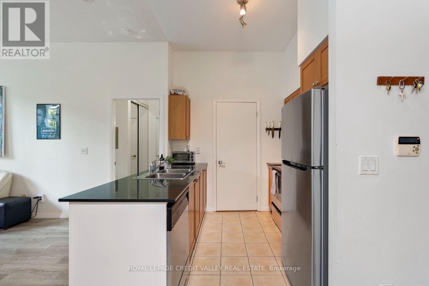 123 - 231 Fort York Boulevard, Toronto, Ontario  M5V 1B2 - Photo 5 - C14080634