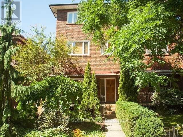 Lower 232 Crawford Street, Toronto, Ontario  M6J 2V6 - Photo 1 - C14080644