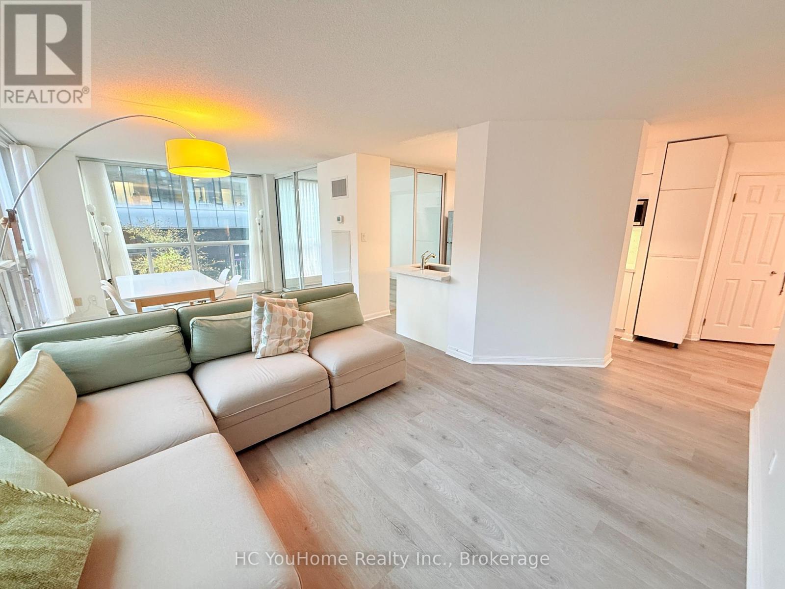 212 - 24 Wellesley Street W, Toronto, Ontario  M4Y 2X6 - Photo 30 - C14080676