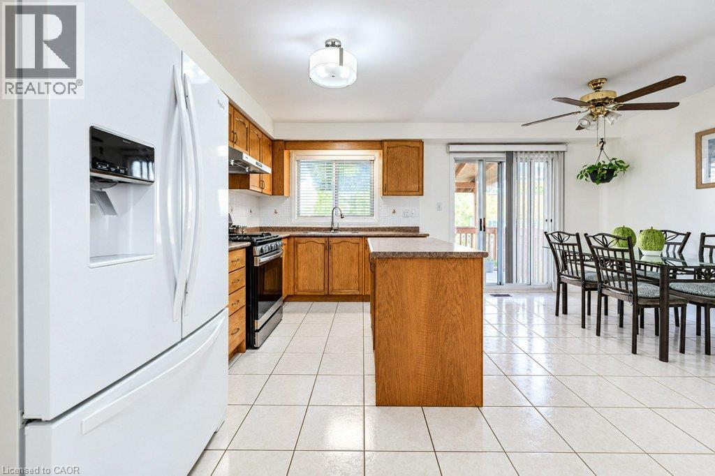 6484 Skipper Way, Mississauga, Ontario  L5W 1P6 - Photo 10 - 40869413