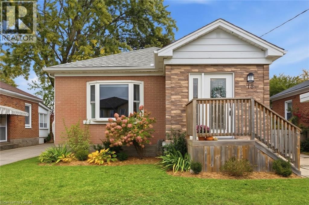 18 Birch Avenue, Kitchener, Ontario  N2H 4W5 - Photo 1 - 40868119