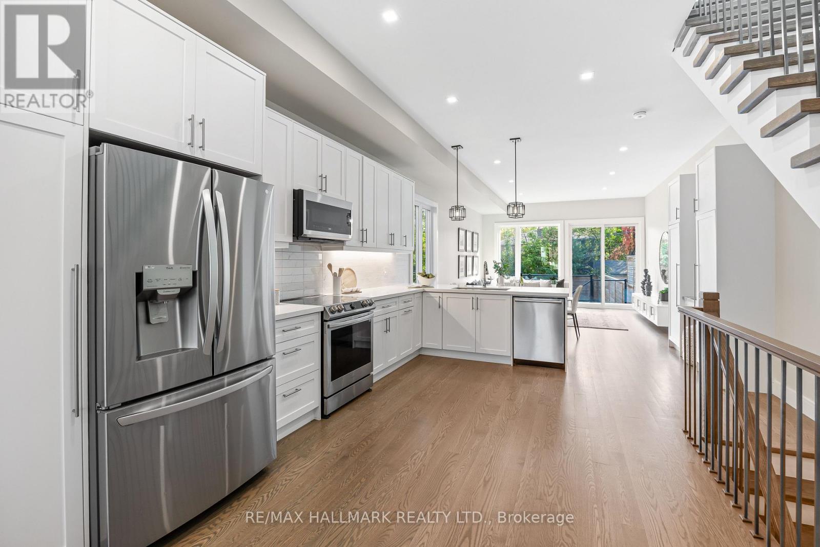 9b Linton Avenue S, Toronto, Ontario  M1N 1W5 - Photo 10 - E14080832