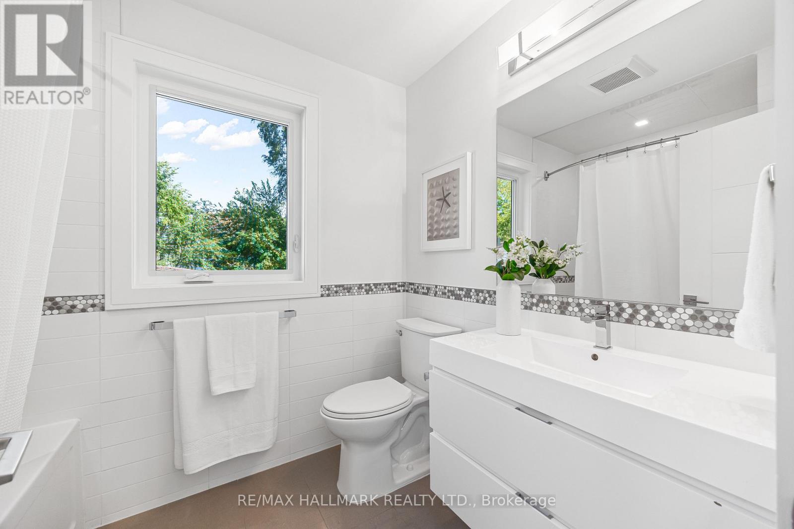 9b Linton Avenue S, Toronto, Ontario  M1N 1W5 - Photo 30 - E14080832