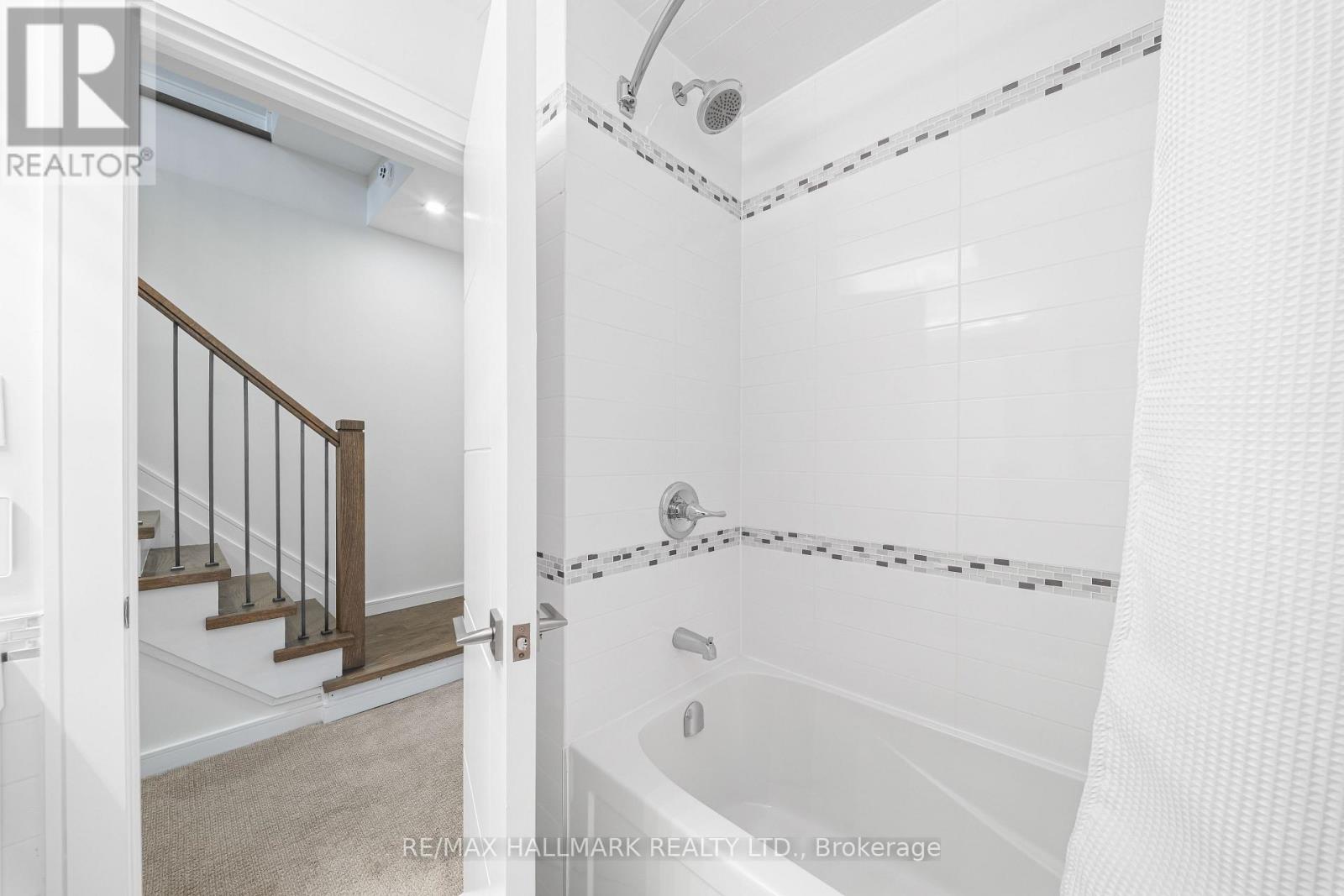 9b Linton Avenue S, Toronto, Ontario  M1N 1W5 - Photo 37 - E14080832