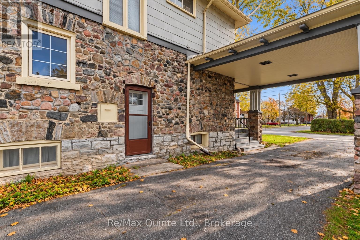 219 East Street, Greater Napanee, Ontario  K7R 1T2 - Photo 6 - X14080774
