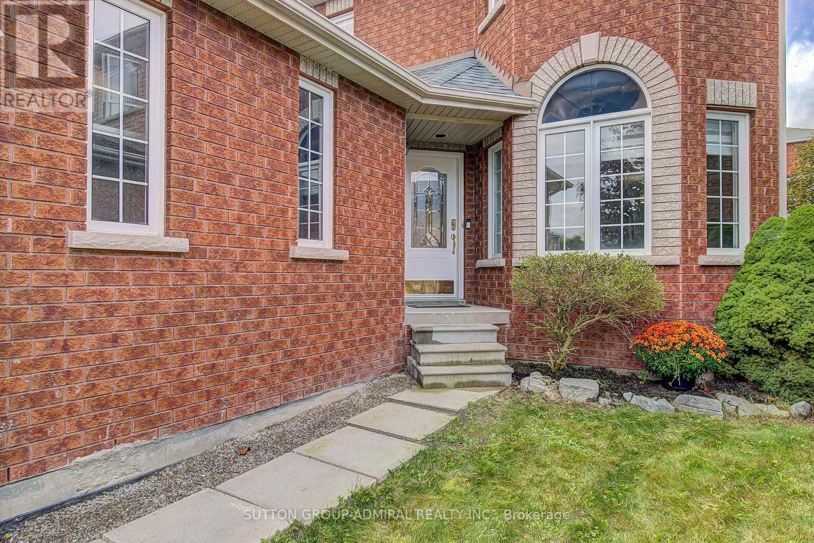 40 Metcalfe Drive, Bradford West Gwillimbury (Bradford), Ontario  L3Z 3C7 - Photo 3 - N14080670