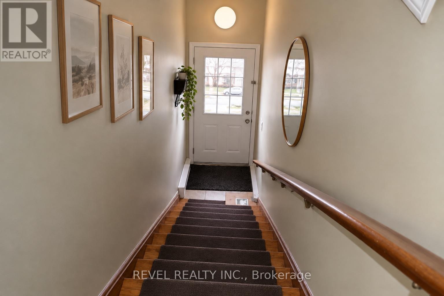 2752 Bur Oak Avenue, Markham, Ontario  L6B 1K6 - Photo 2 - N14080848