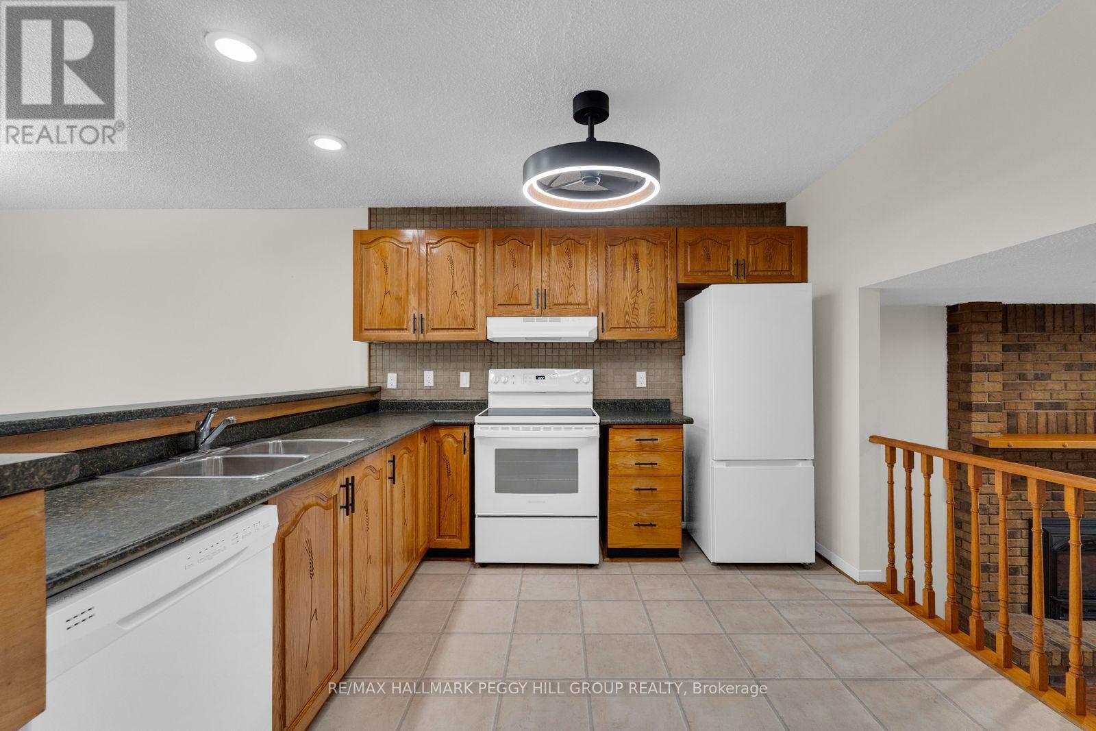 203 Little Avenue, Barrie (Allandale Heights), Ontario  L4N 6L1 - Photo 2 - S14080744