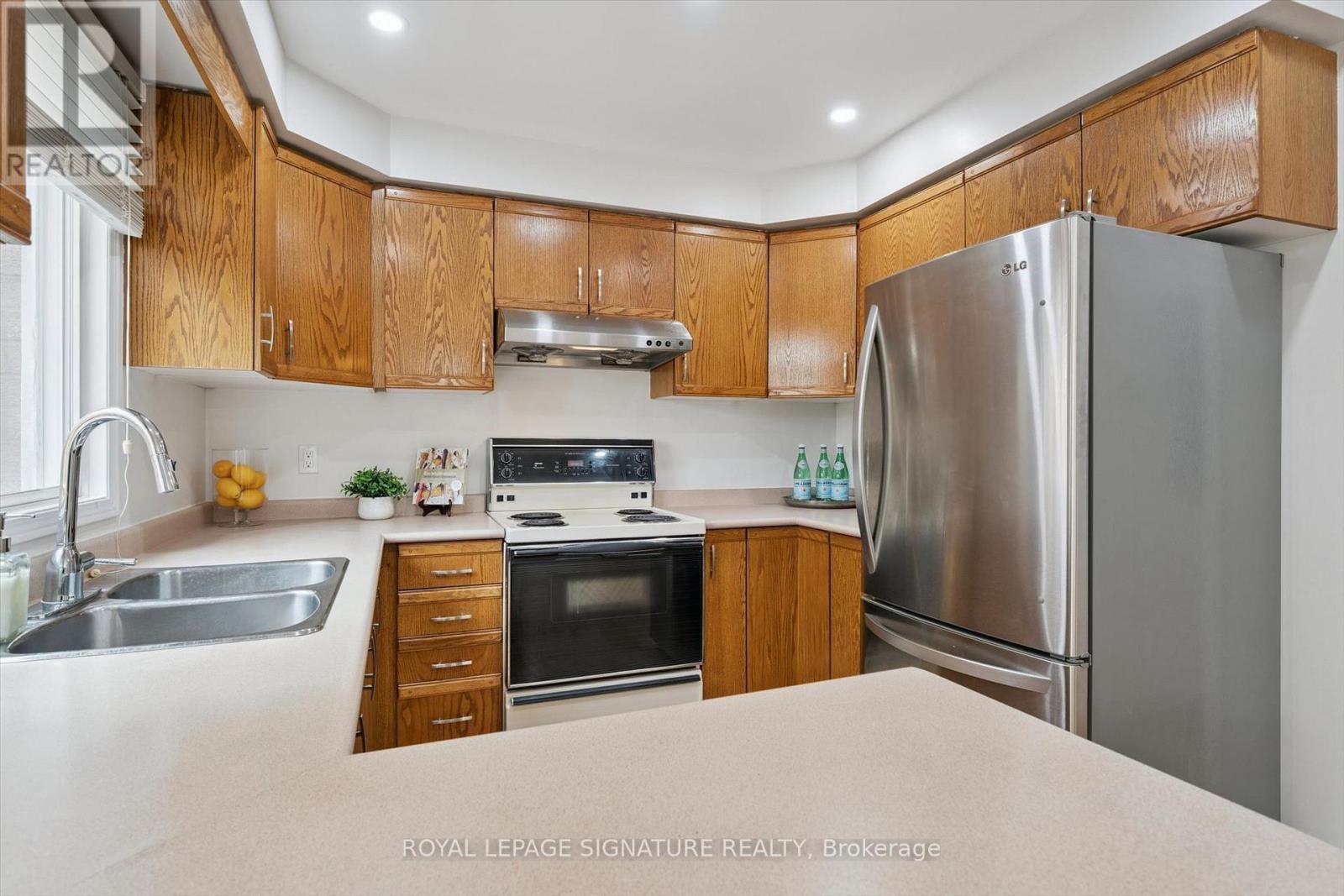 4912 Roseglen Court, Mississauga, Ontario  L5V 1K8 - Photo 12 - W14080782