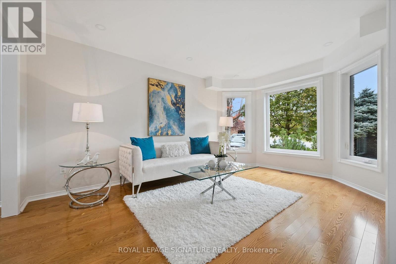 4912 Roseglen Court, Mississauga, Ontario  L5V 1K8 - Photo 4 - W14080782