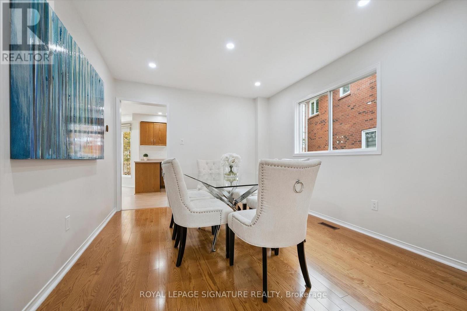 4912 Roseglen Court, Mississauga, Ontario  L5V 1K8 - Photo 7 - W14080782