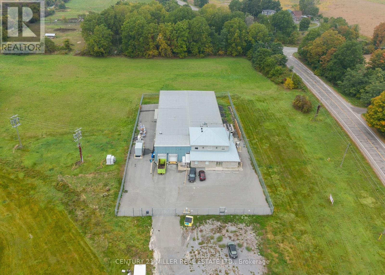14877 LOYALIST PARKWAY W, Prince Edward County, Ontario
