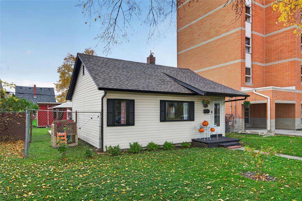 120 Yale Avenue E, Winnipeg, Manitoba  R2C 0H8 - Photo 3 - 202625721