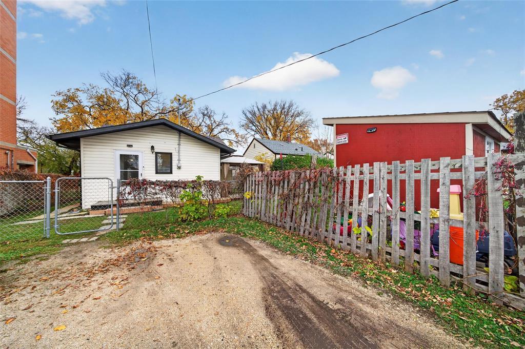 120 Yale Avenue E, Winnipeg, Manitoba  R2C 0H8 - Photo 33 - 202625721