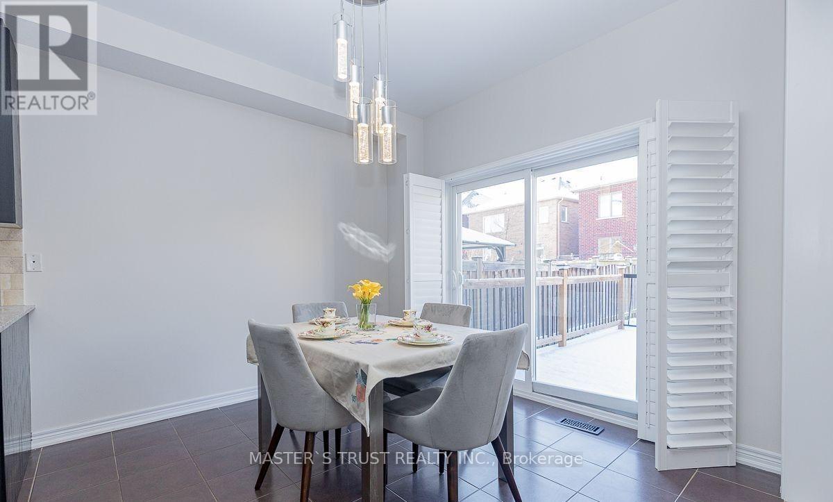 47 Pelister Drive, Markham, Ontario  L6E 0M7 - Photo 4 - N14031962