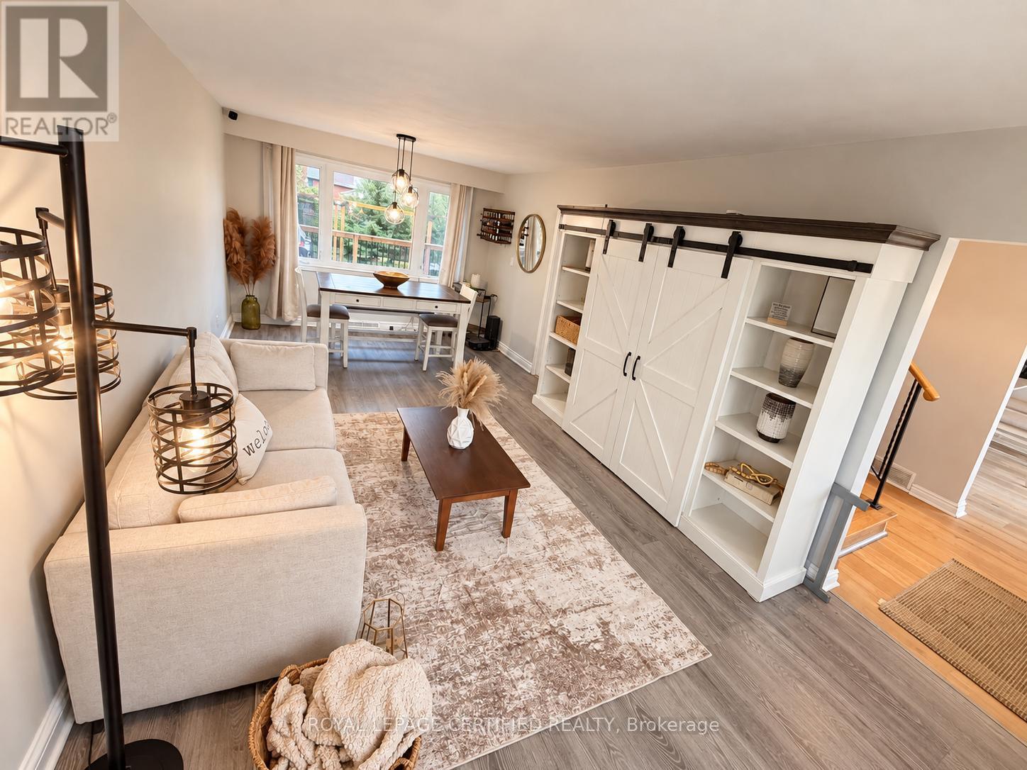 247 Grove Street E, Barrie (Wellington), Ontario  L4M 2R1 - Photo 4 - S14080672