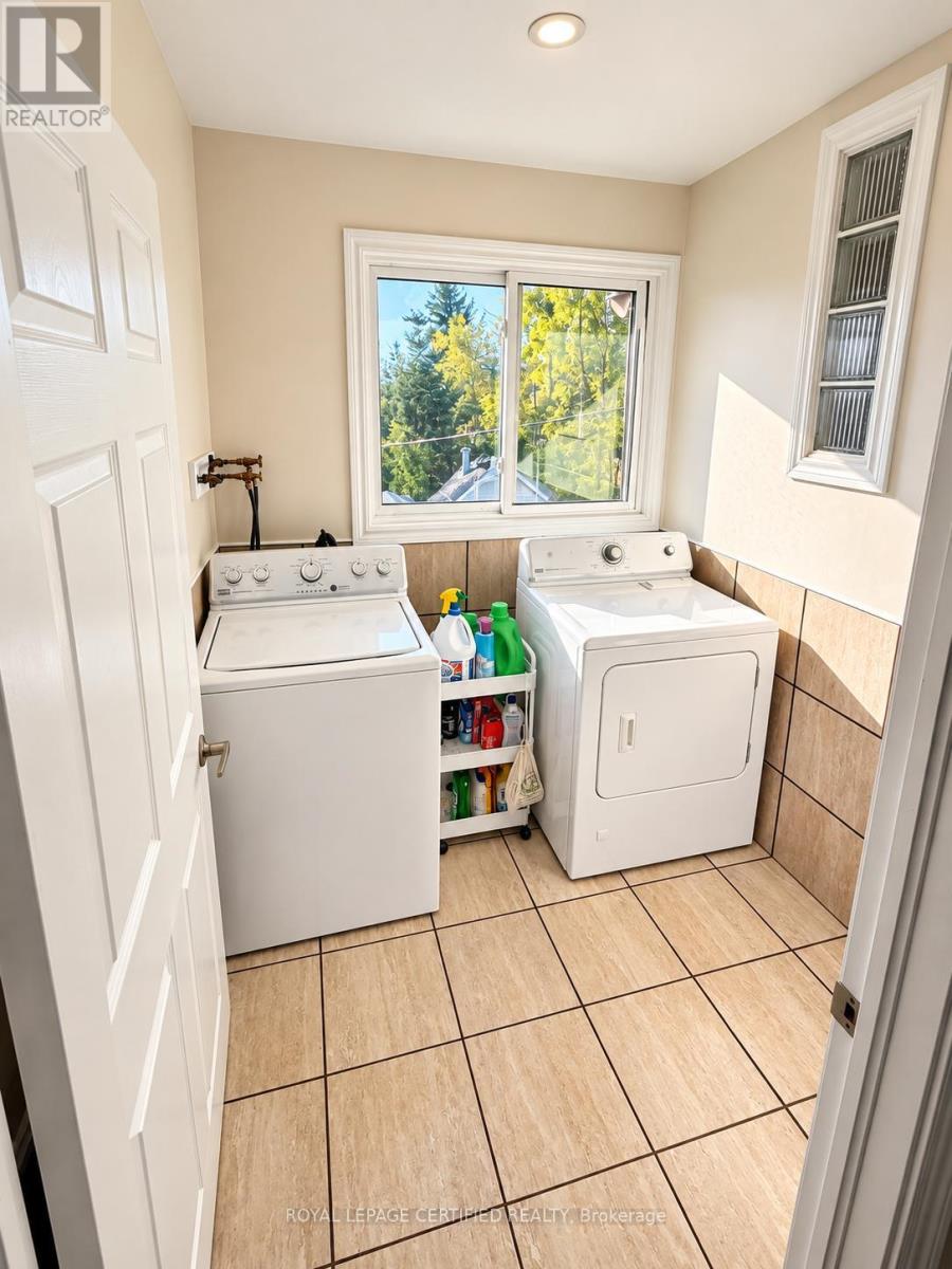 247 Grove Street E, Barrie (Wellington), Ontario  L4M 2R1 - Photo 25 - S14080672