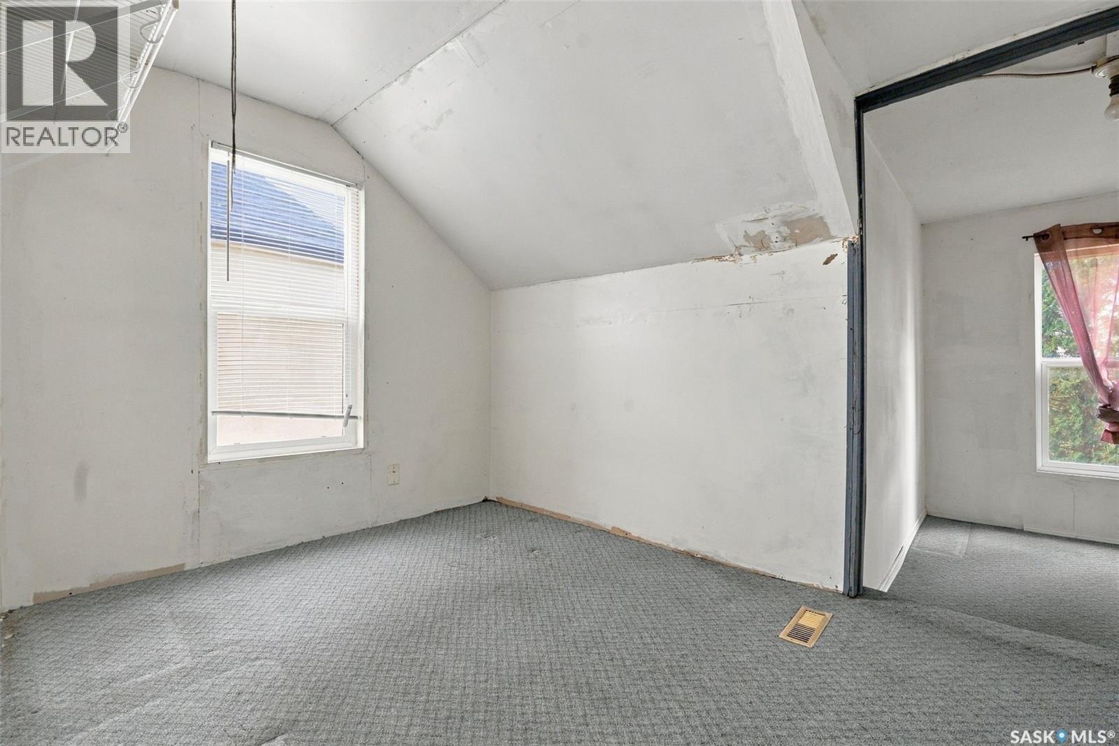 741 H Avenue S, Saskatoon, Saskatchewan  S7M 1X2 - Photo 27 - SK051166