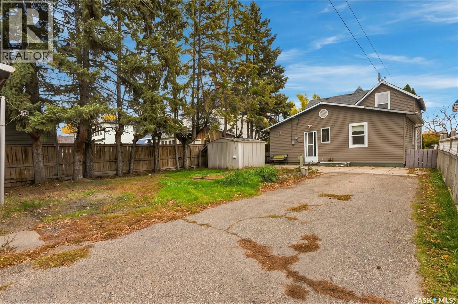 741 H Avenue S, Saskatoon, Saskatchewan  S7M 1X2 - Photo 38 - SK051166