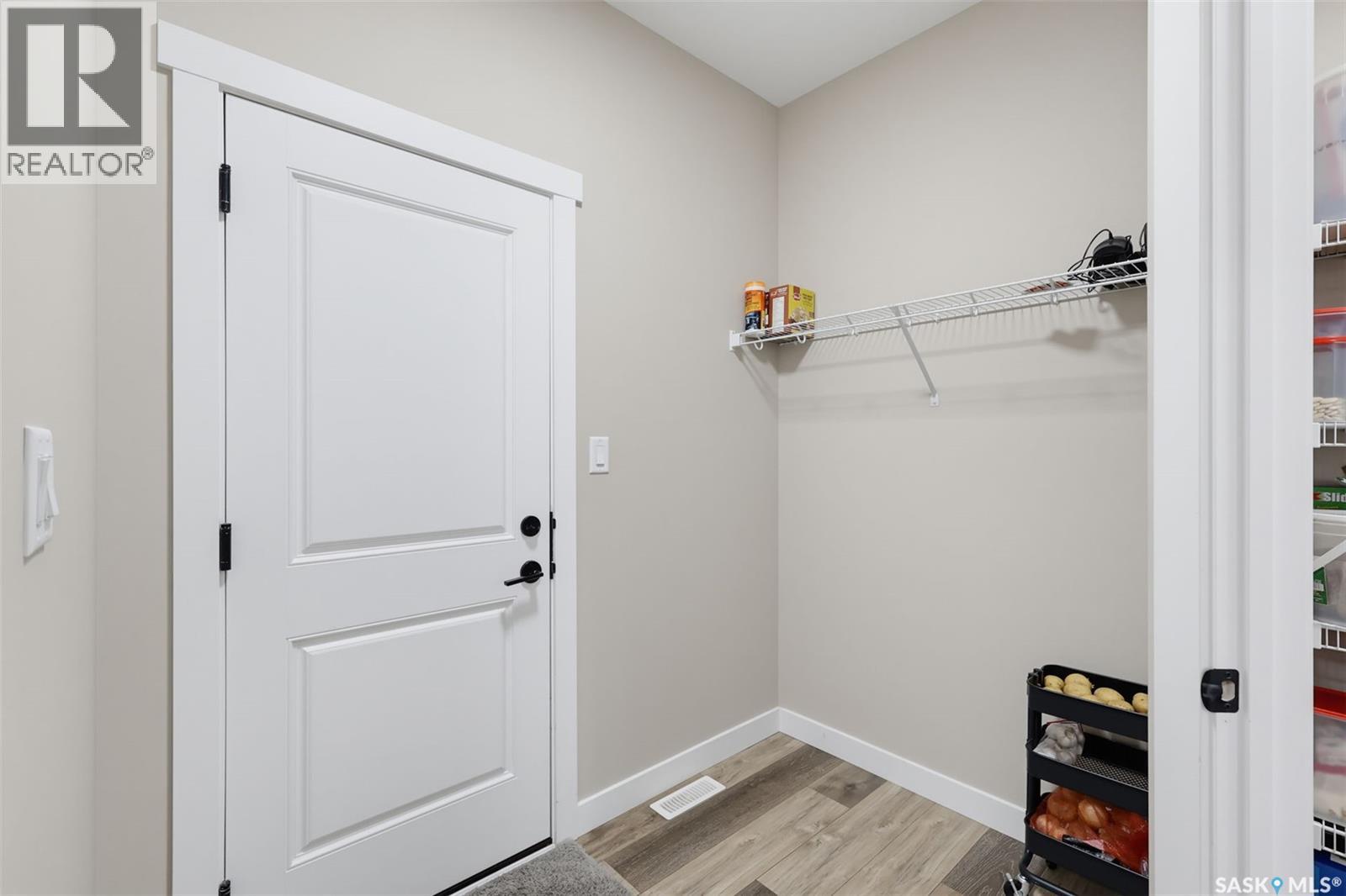 334 Myles Heidt Lane, Saskatoon, Saskatchewan  S7W 1J3 - Photo 6 - SK051081