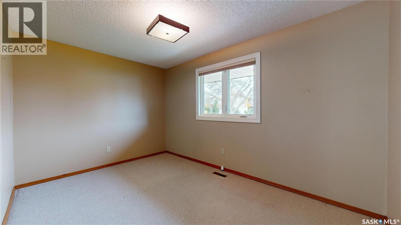 30 Nicol Place, Regina, Saskatchewan  S4V 0B9 - Photo 29 - SK051008