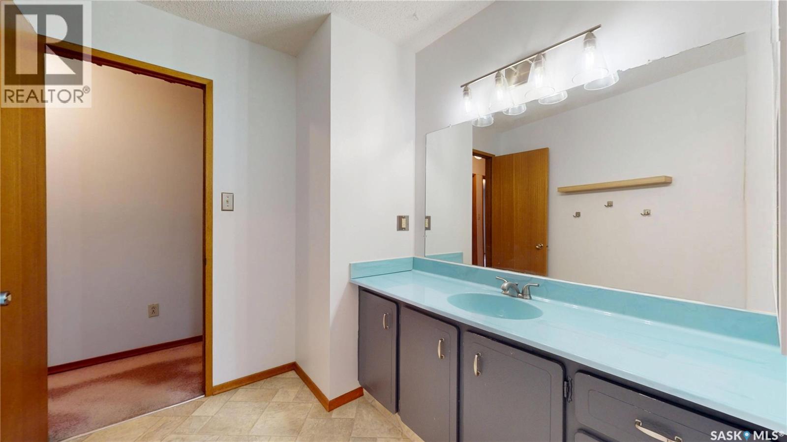 30 Nicol Place, Regina, Saskatchewan  S4V 0B9 - Photo 49 - SK051008