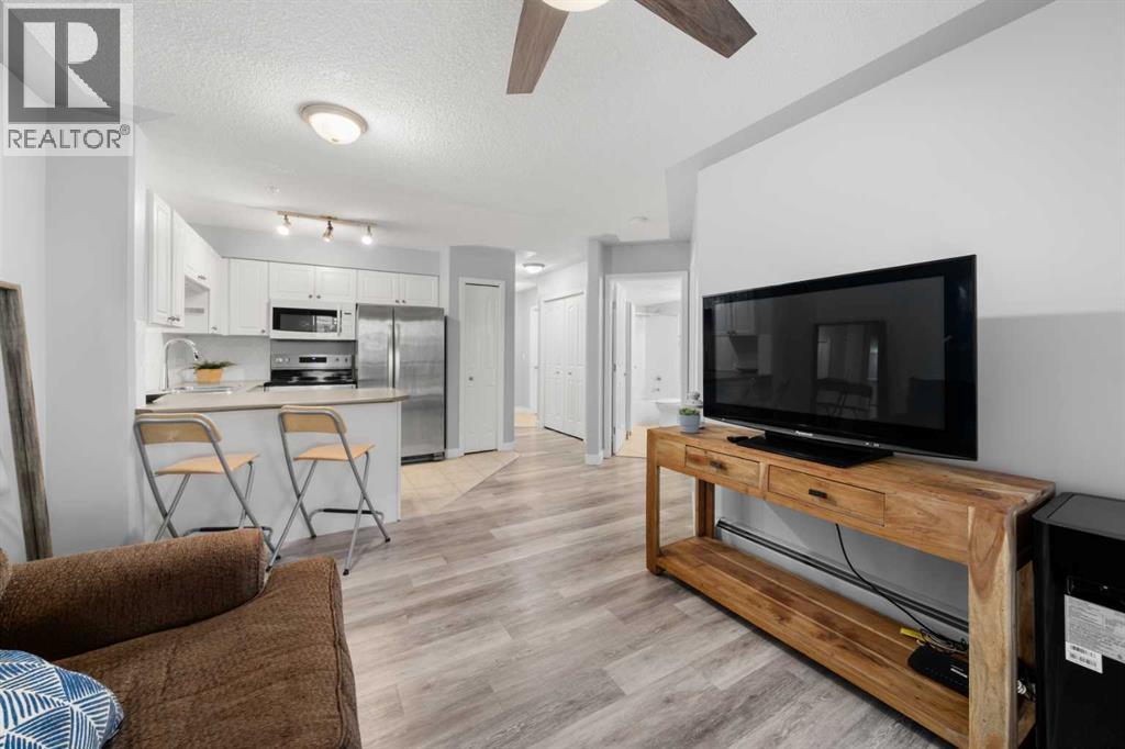 123, 345 Rocky Vista Park NW, Calgary, Alberta  T3G 5K6 - Photo 7 - A2349855