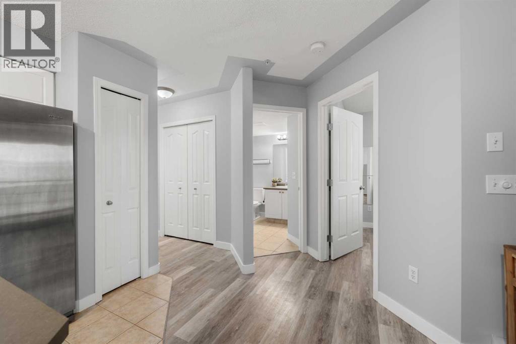 123, 345 Rocky Vista Park NW, Calgary, Alberta  T3G 5K6 - Photo 9 - A2349855