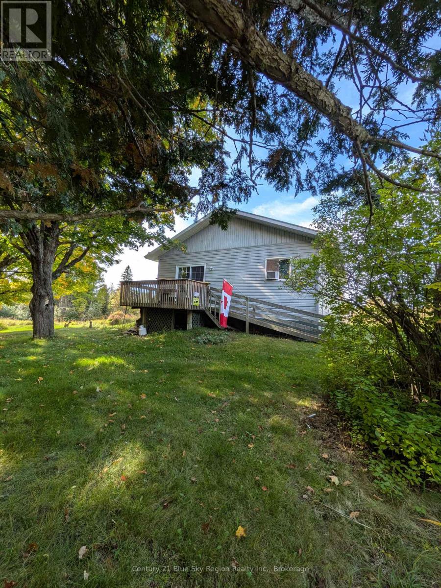 145 NORTH ROAD, Parry Sound Remote Area, Ontario