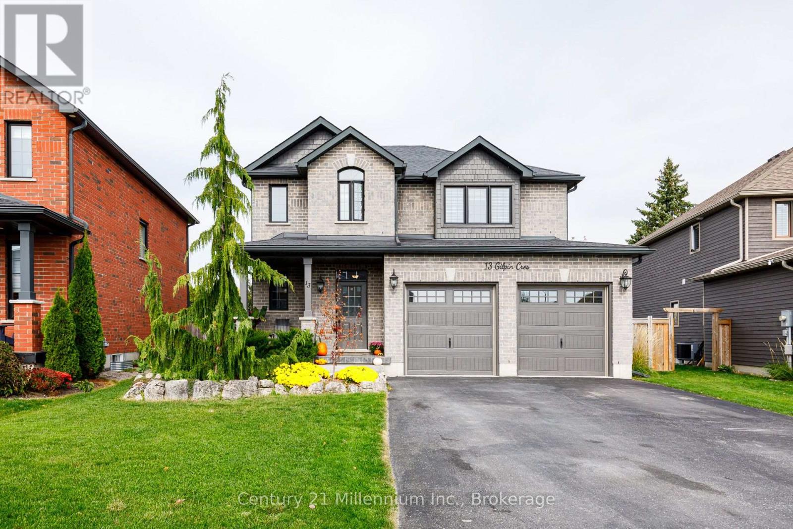 13 Gilpin Crescent, Collingwood, Ontario  L9Y 0Z2 - Photo 2 - S14080974