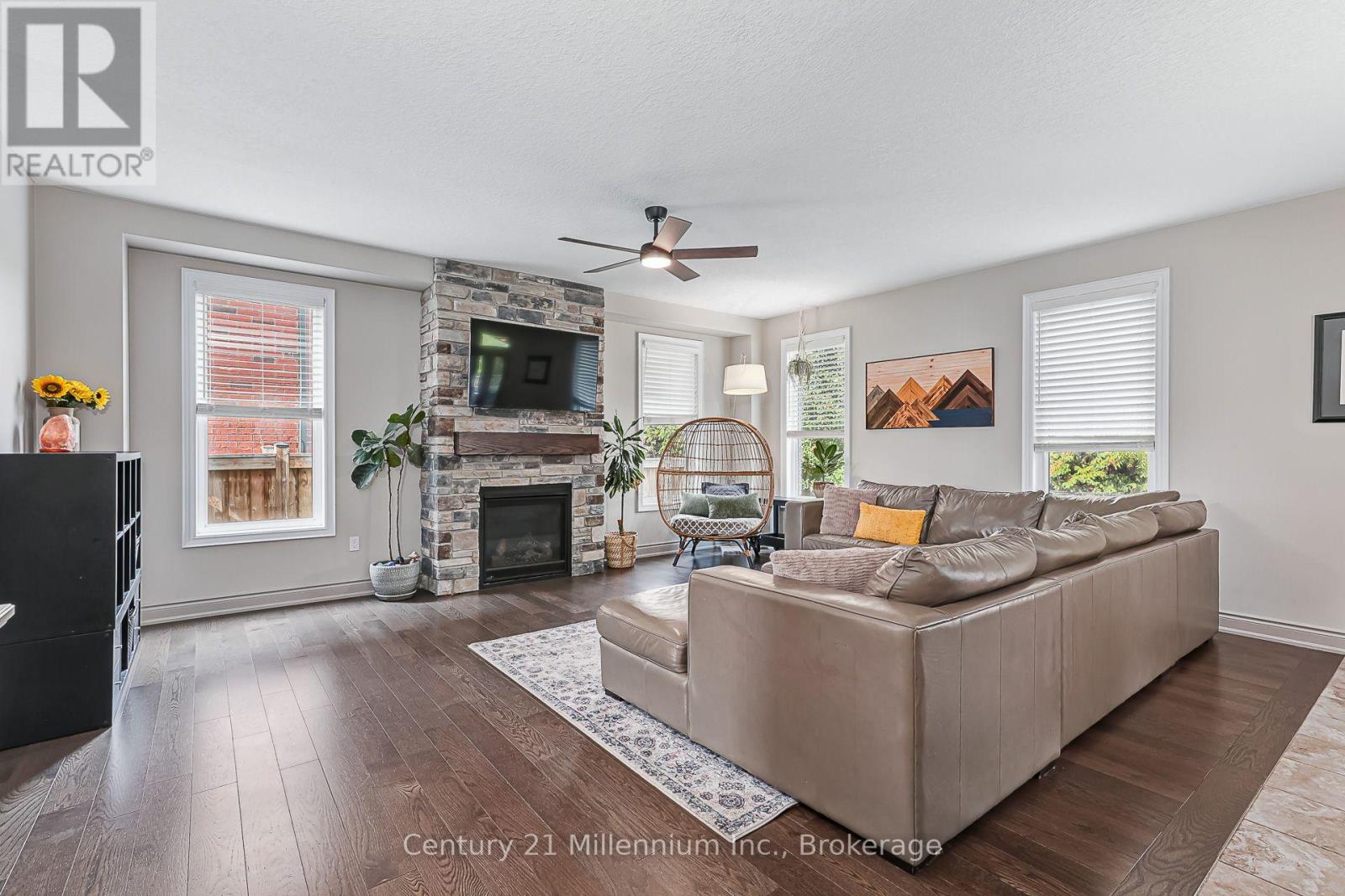 13 Gilpin Crescent, Collingwood, Ontario  L9Y 0Z2 - Photo 7 - S14080974