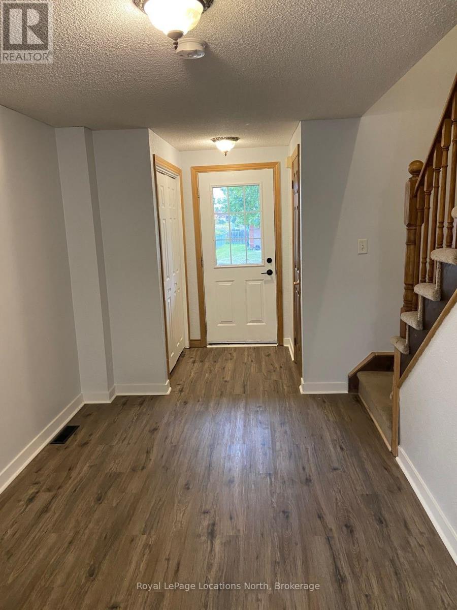 117 Cheltenham Road, Barrie (Georgian Drive), Ontario L4M 6S6 - Photo 2 - S14081168