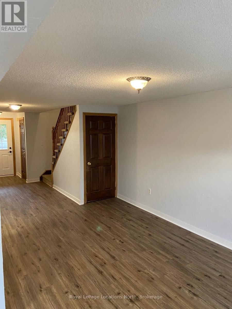 117 Cheltenham Road, Barrie (Georgian Drive), Ontario L4M 6S6 - Photo 3 - S14081168
