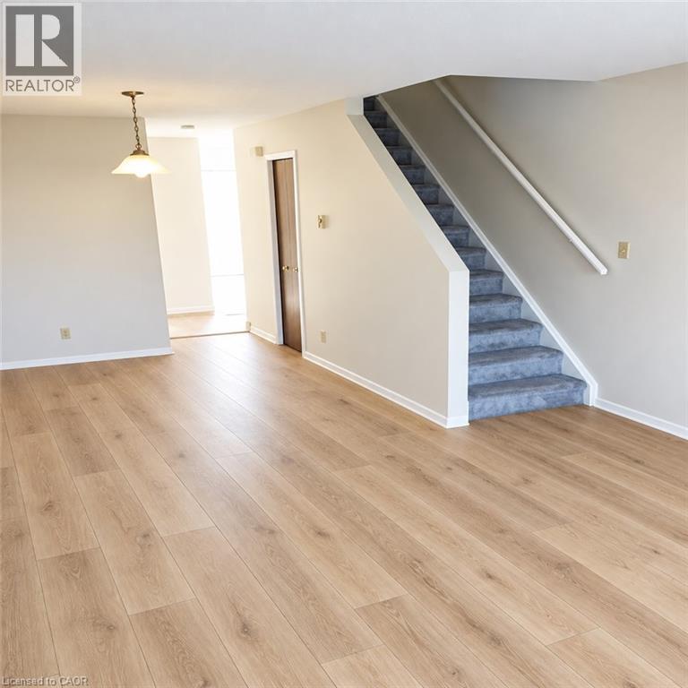 288 Grays Road Unit# 209, Stoney Creek, Ontario  L8E 1V5 - Photo 3 - 40871516