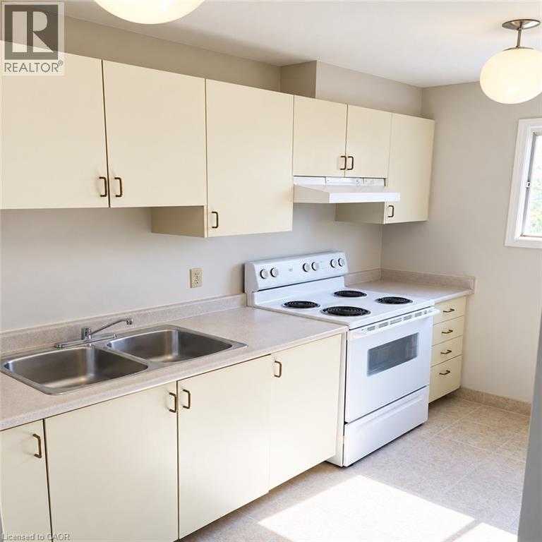 288 Grays Road Unit# 209, Stoney Creek, Ontario  L8E 1V5 - Photo 4 - 40871516