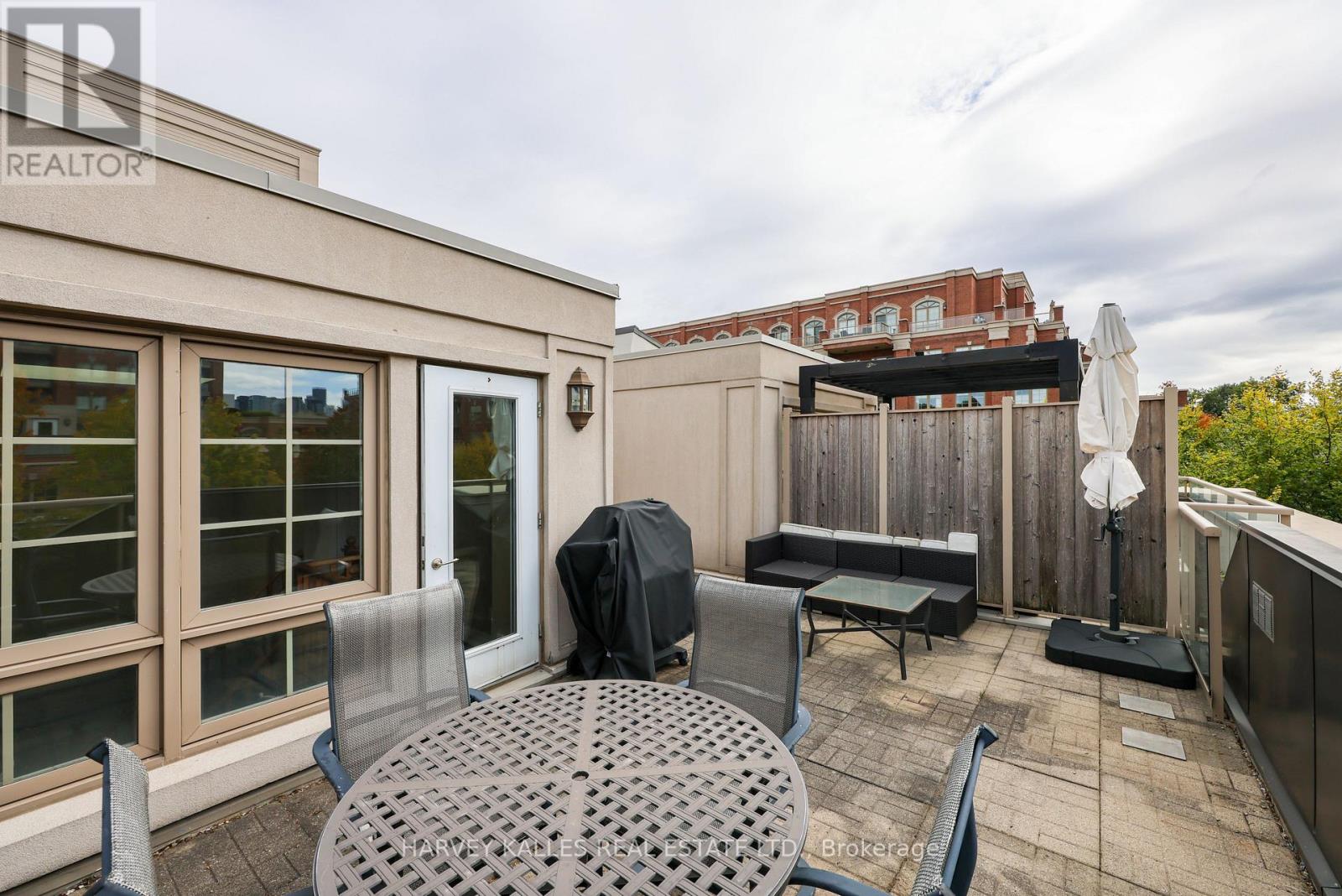Th9 - 21 Burkebrook Place, Toronto, Ontario  M4G 0A2 - Photo 36 - C14080950