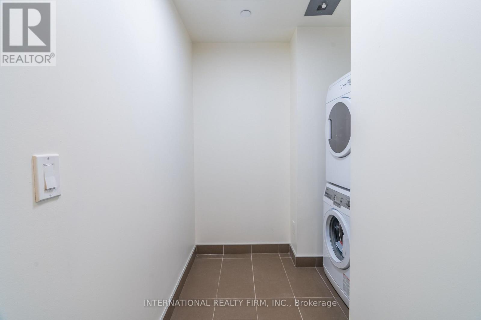 517 - 1030 King Street W, Toronto, Ontario  M6K 0B4 - Photo 3 - C14081102