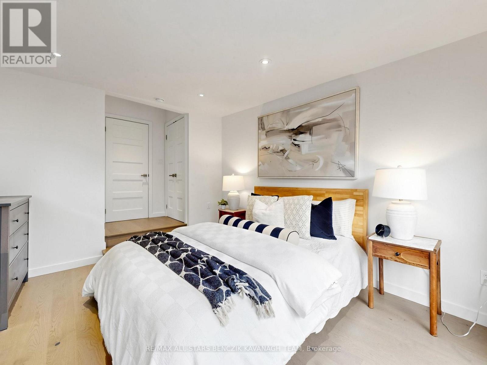 209 Marlborough Place, Toronto, Ontario  M5R 3J5 - Photo 11 - C14081136