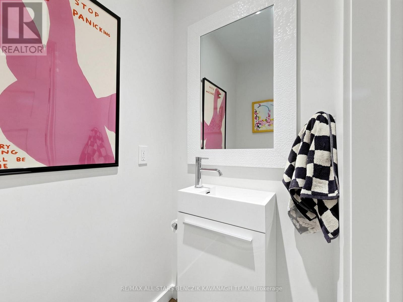 209 Marlborough Place, Toronto, Ontario  M5R 3J5 - Photo 9 - C14081136