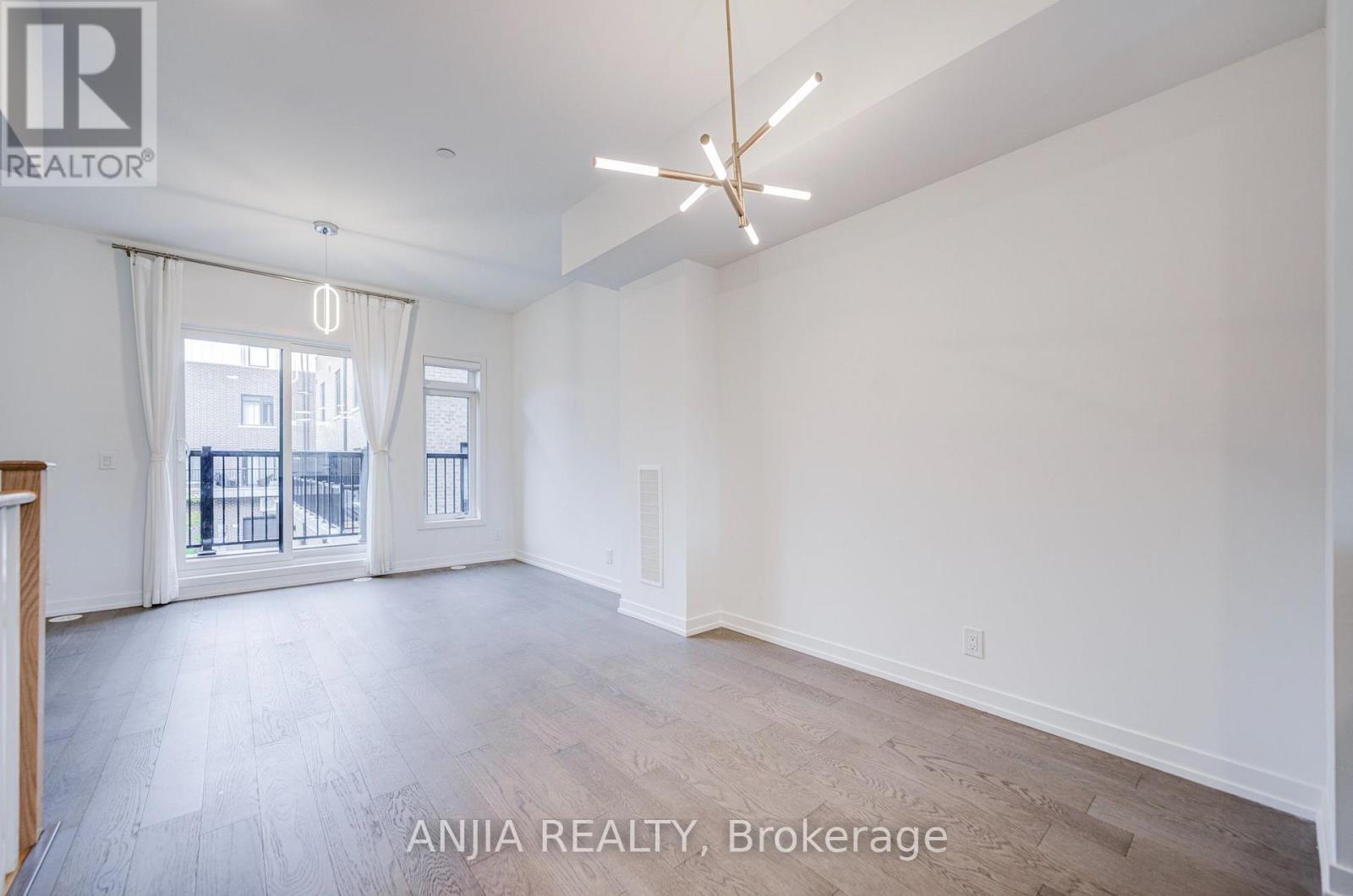 80b Tisdale Avenue, Toronto (Victoria Village), Ontario  M4A 1C5 - Photo 12 - C14081162
