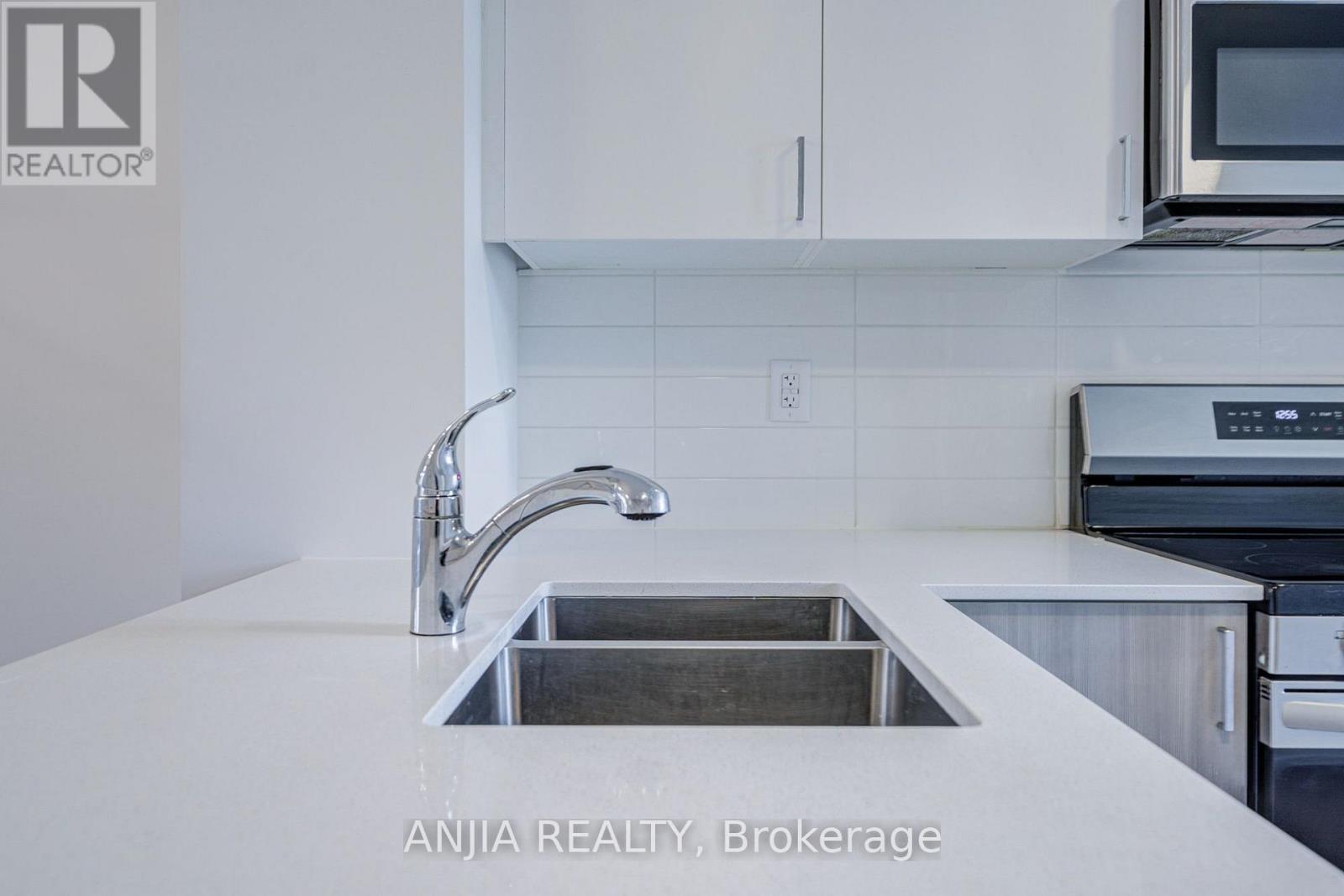 80b Tisdale Avenue, Toronto (Victoria Village), Ontario  M4A 1C5 - Photo 21 - C14081162