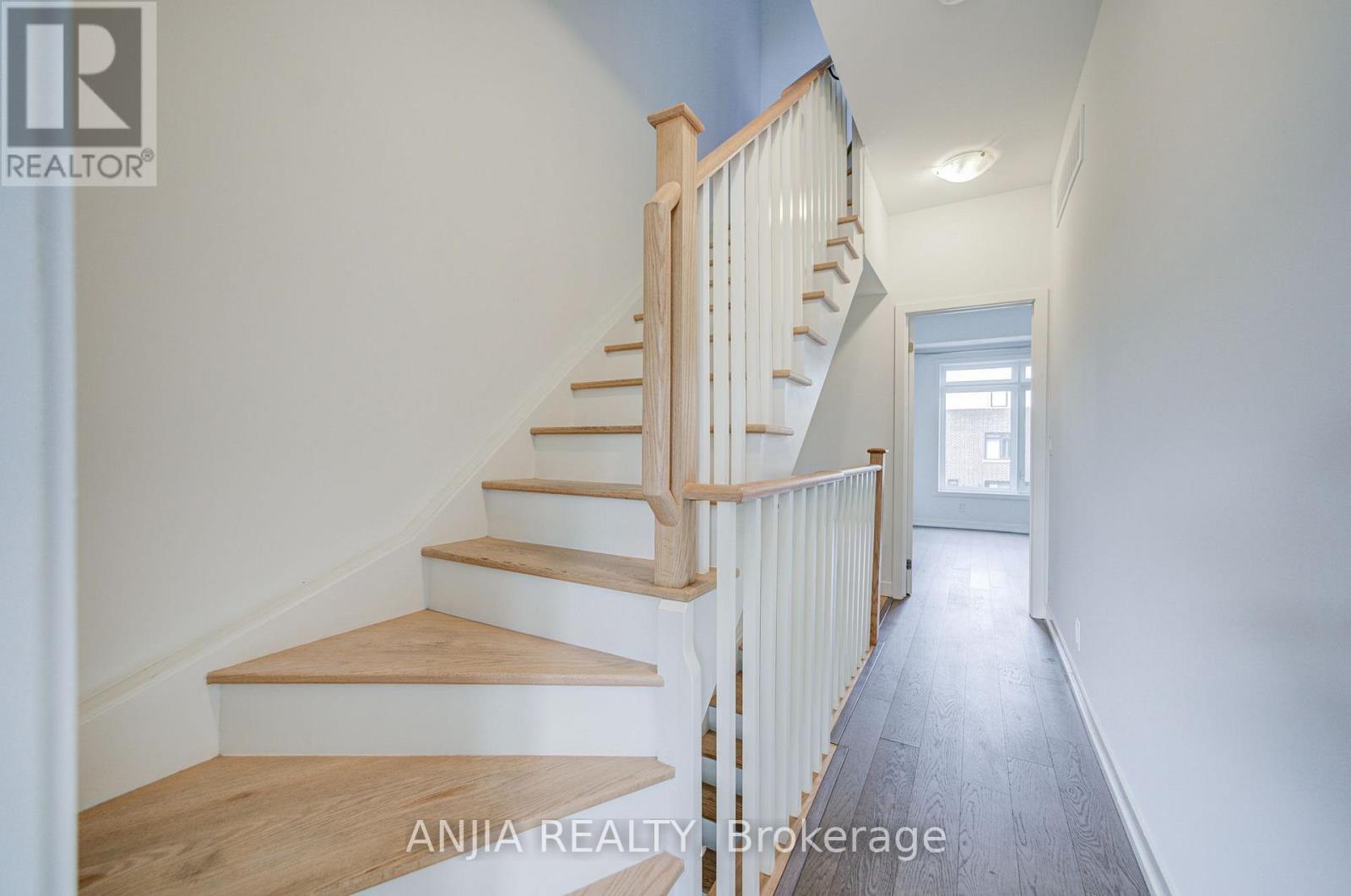 80b Tisdale Avenue, Toronto (Victoria Village), Ontario  M4A 1C5 - Photo 26 - C14081162