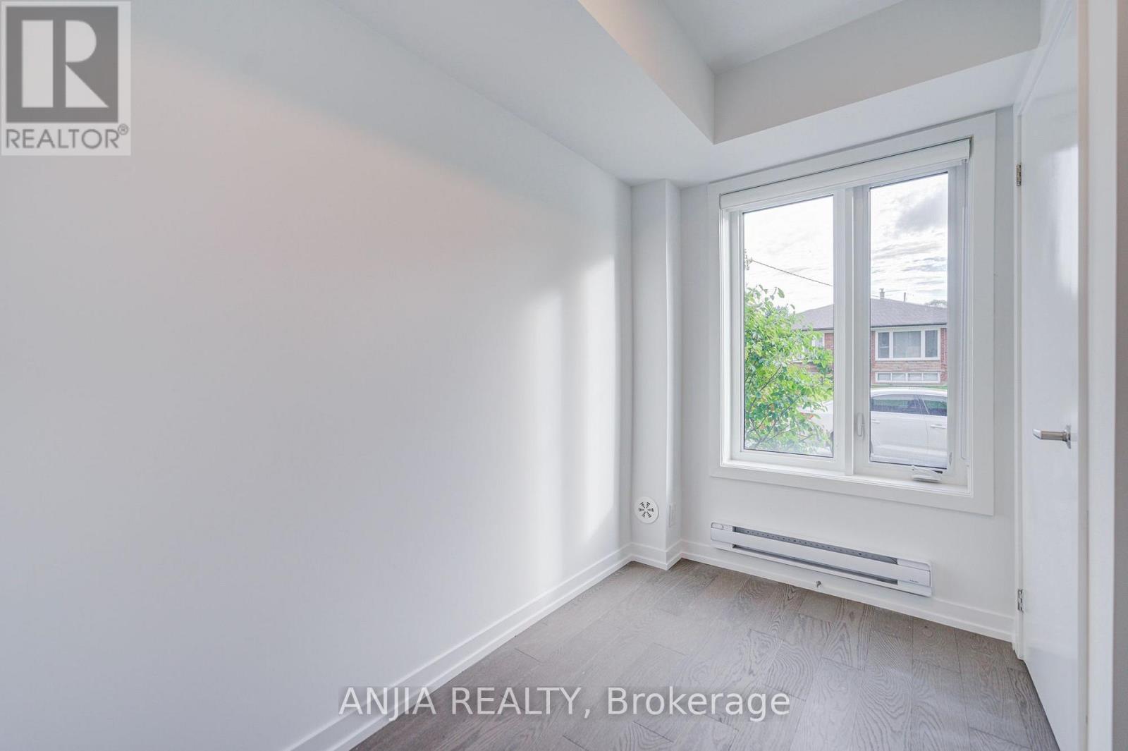 80b Tisdale Avenue, Toronto (Victoria Village), Ontario  M4A 1C5 - Photo 3 - C14081162