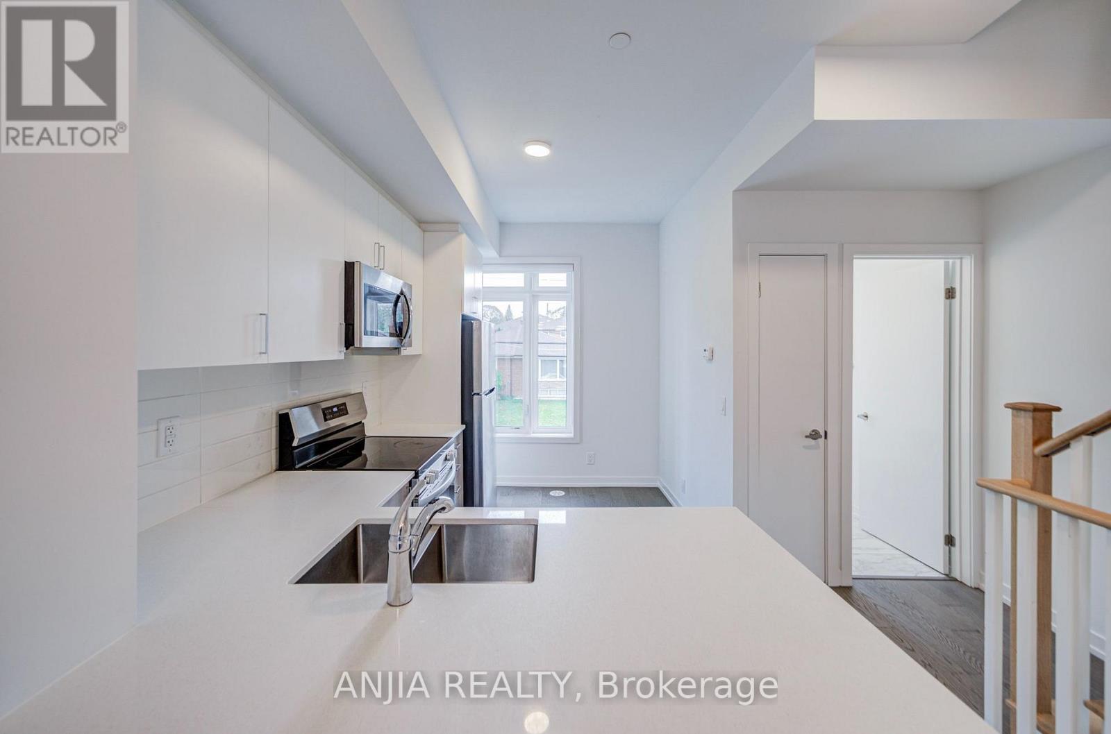 80b Tisdale Avenue, Toronto, Ontario  M4A 1C5 - Photo 15 - C14081176