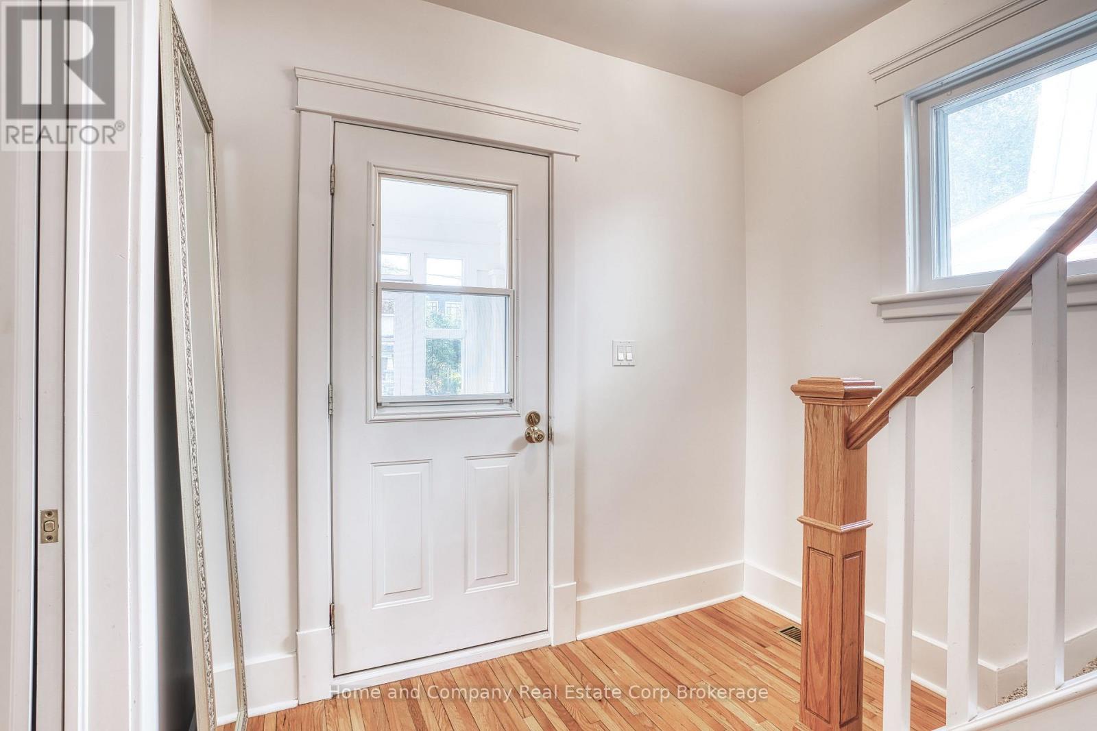 21 Mercer Street, Stratford, Ontario  N5A 6J5 - Photo 8 - X14081032