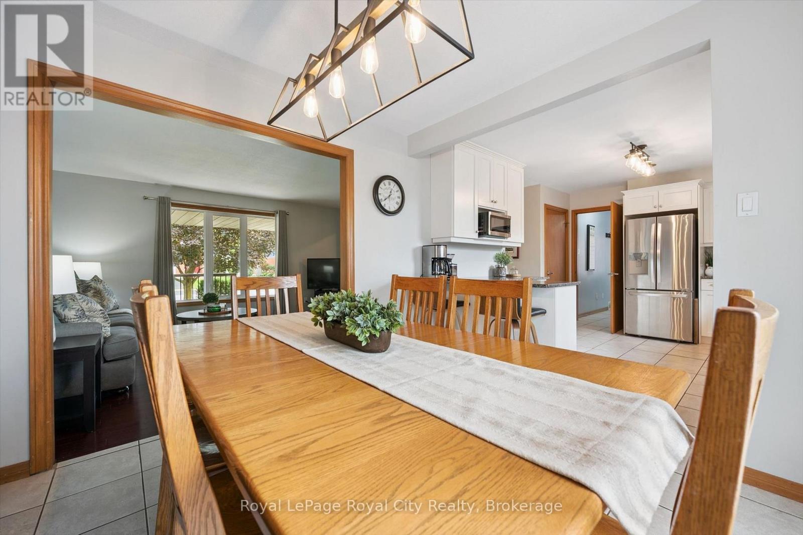 24 Greenwich Drive, Guelph, Ontario  N1H 8B8 - Photo 10 - X14081062