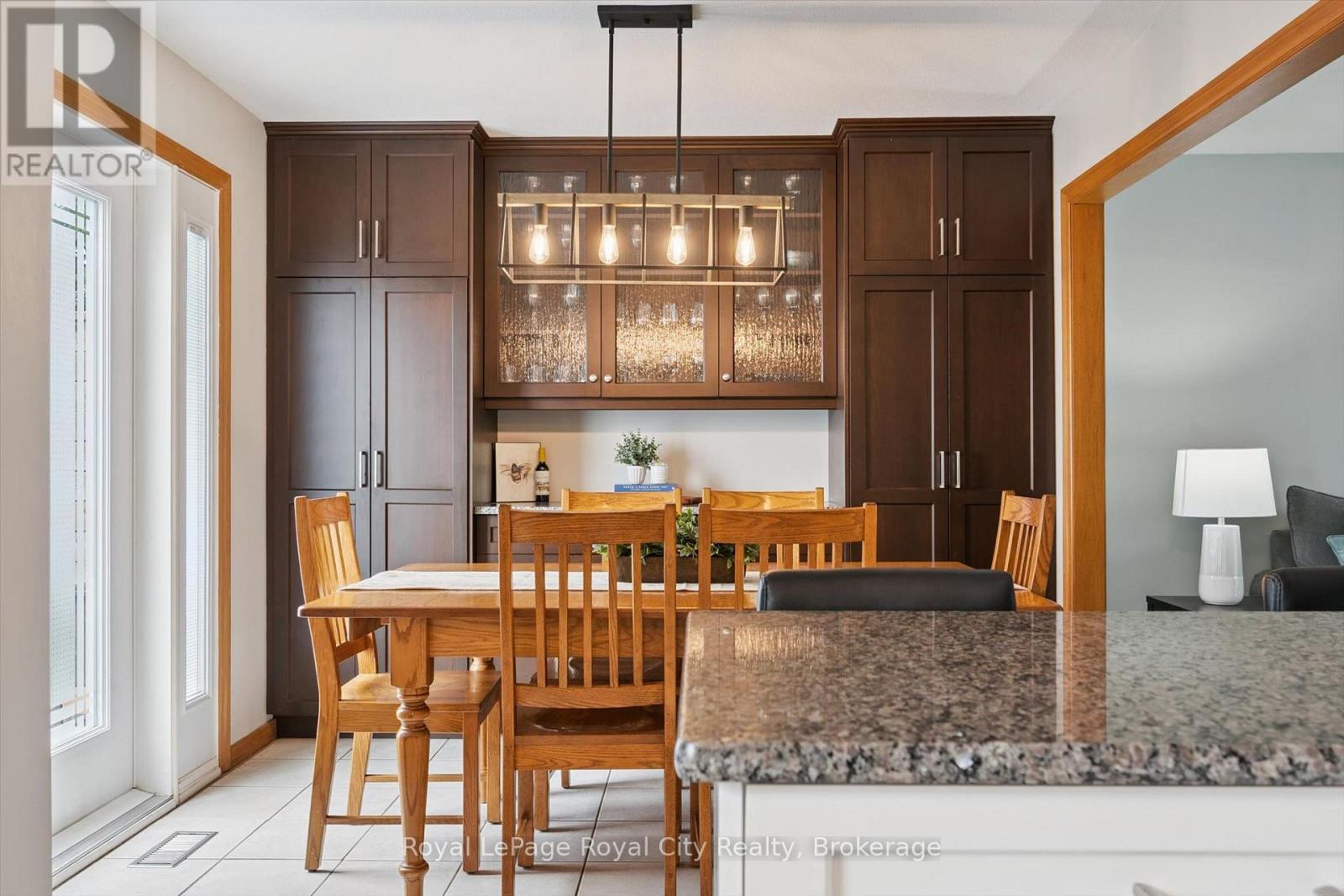 24 Greenwich Drive, Guelph, Ontario  N1H 8B8 - Photo 8 - X14081062