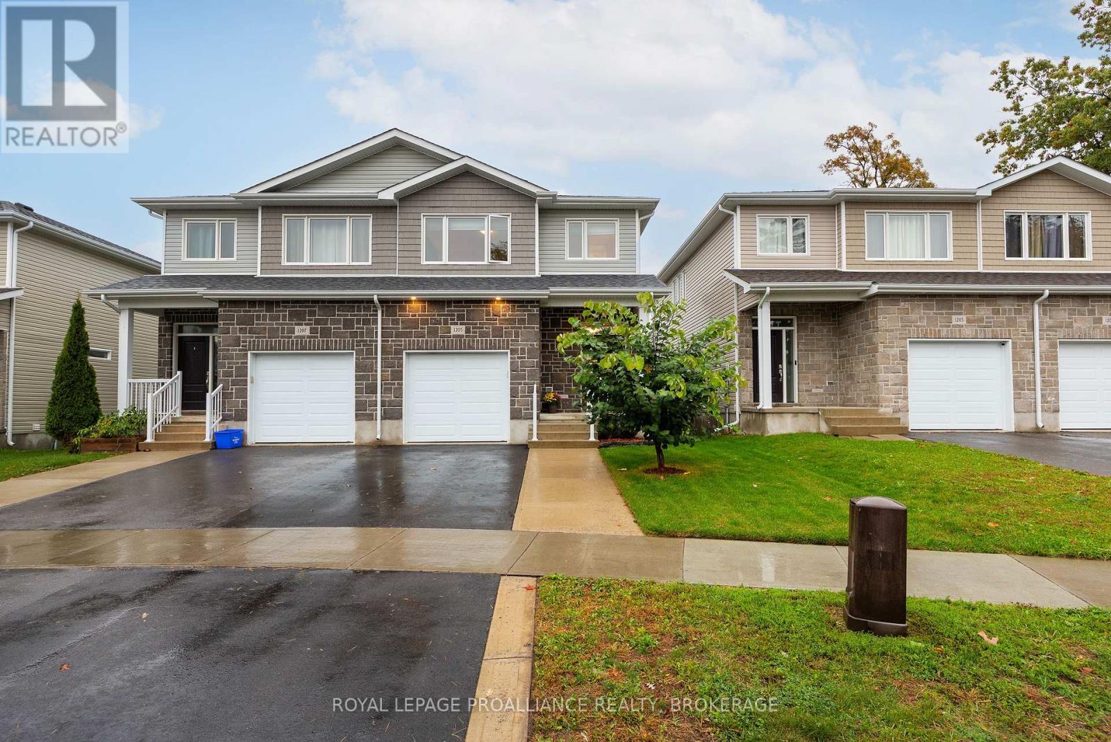1205 Max Crescent, Kingston, Ontario K7P 0P2 - Photo 2 - X14080886