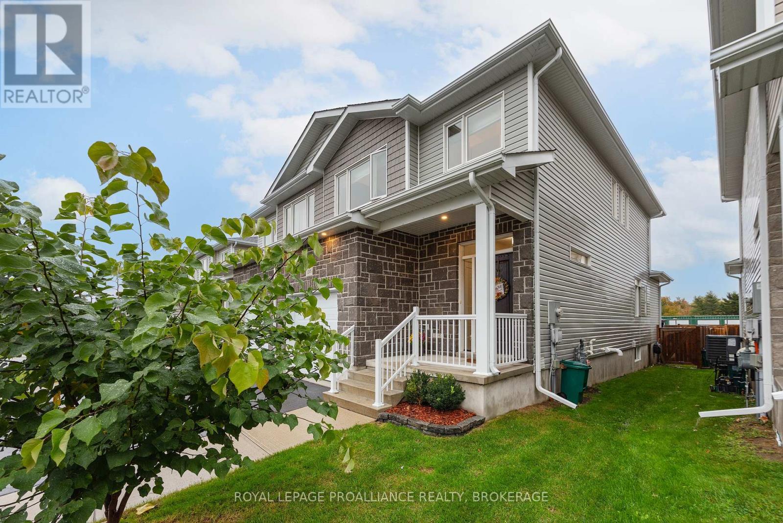 1205 Max Crescent, Kingston, Ontario K7P 0P2 - Photo 3 - X14080886